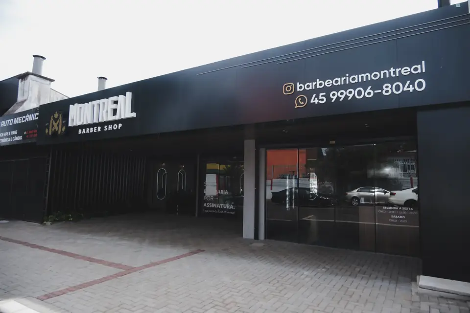 Fachada da Barbearia Montreal na Rua Manaus, 2626, Cancelli, Cascavel